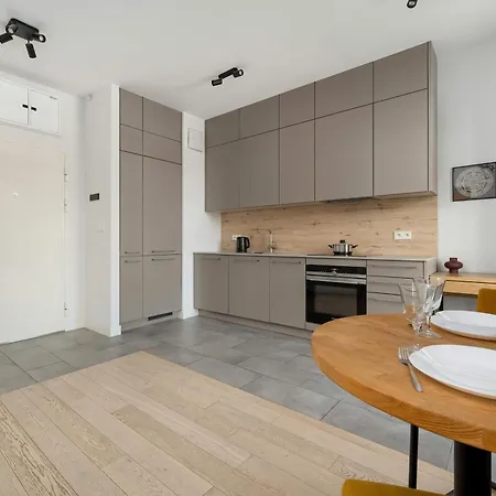 Cosy Ideal For Remote Working On Slodowa Island